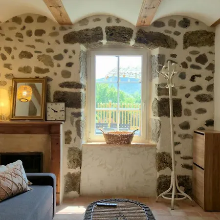 La Maison Chez Lisette Avec Piscine Et Terrain De Petanque Prive Au Bord De L'allier ! בית נופש *